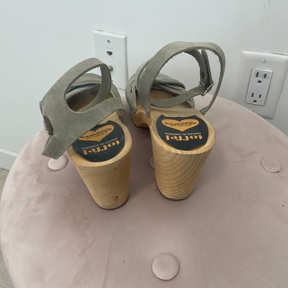 Toffel Gray Wooden Heel Sandals Size 8 - Picture 5 of 6